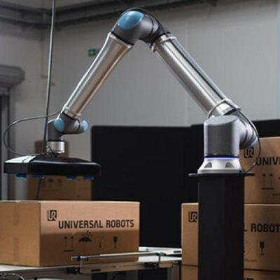 Palletizer universal do cobot do robô UR 20 com o prendedor do cobot do onrobot para o material que entrega palletizing da embalagem