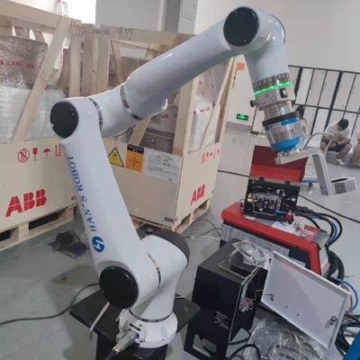 Robô de soldadura da linha central de Hans E5 6 com sistema da tocha e de trilhos para Mig Mag Tig Welding Solution