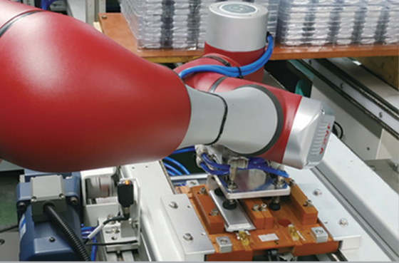 Prendedor do robô de Onrobot RG6 para 6 a colheita colaboradora e a colocação da carga útil da linha central 3kg do robô de JAKA Zu 12