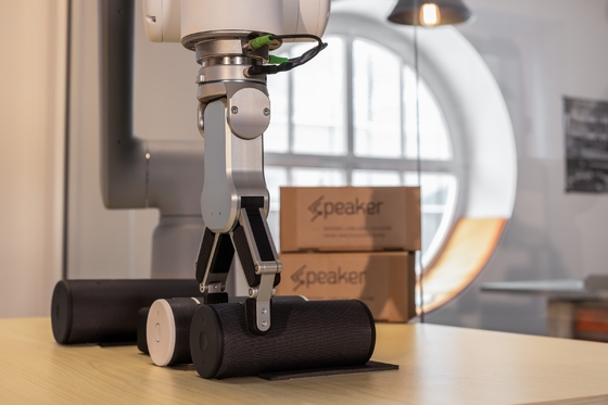 ABB flexível e novo GoFa CRB15000 Cobot com o prendedor do robô de Onrobot RG6