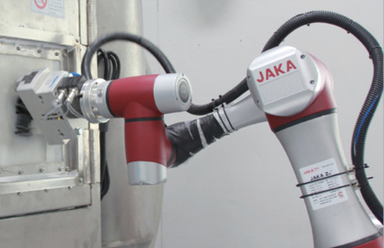 Robô de solda colaborador da carga útil flexível do alcance 7kg da linha central 819mm de JAKA 6 com Binzel