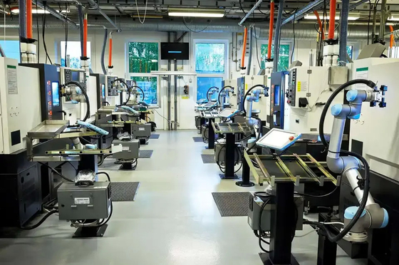 Robô de UR UR10 Cobot com tipo elétrico robô colaborador do prendedor 3-Finger de SMC de LEHS para a manipulação Palletizing