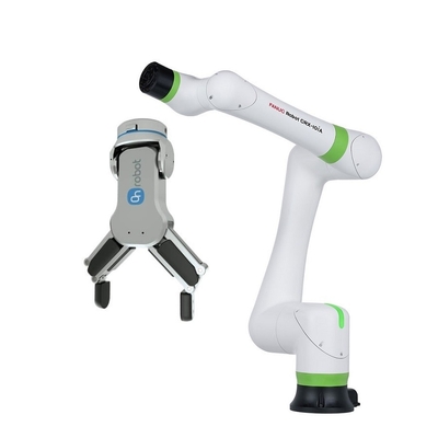 Robô colaborador do cobot CRX-10iA da picareta e do lugar de FANUC com o prendedor do robô do onrobot RG2 RG6