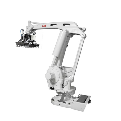 Linha central do robô IRB2600 4 de ABB IRB com o prendedor pneumático para a peletização do robô e o lugar da picareta
