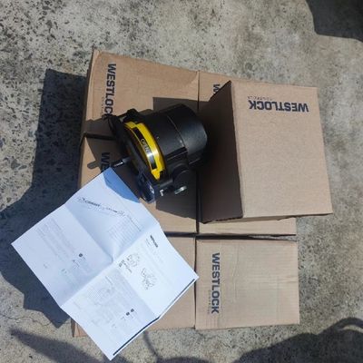 A posição giratória de Westlock monitora o interruptor de limite 3000 8300 3300 séries com a válvula de Fisher V150 e o Positioner DVC6200