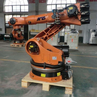 Robô industrial KUKA KR 210 R2700-2 com CNGBS Robô de agarre de 6 eixos
