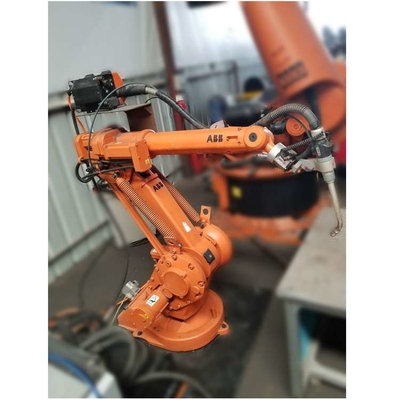 Braço robótico de 6 eixos ABB IRB 1410 com estação de limpeza de armas CNGBS para automação de robôs de solda