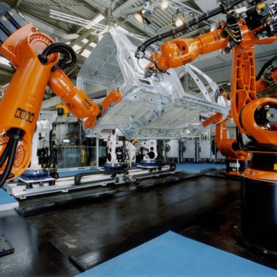 KUKA KR 240 R3330 Robô de paletização com trilho de guia linear CNGBS como carga útil automática de máquina 240kg Braço robótico
