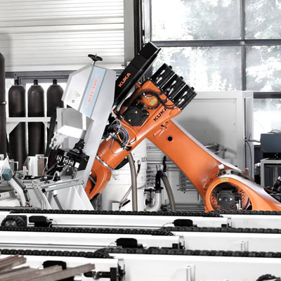 KUKA Industrial Robot Arm KR 470-2 PA Robot de paletização com trilho de guia CNGBS para fábrica como máquina de paletes