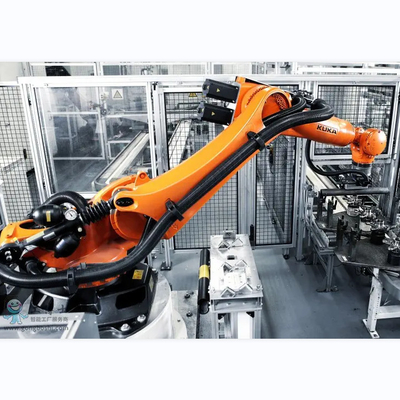 KUKA KR 210 R2700 Robôs industriais de montagem e colocação com guias lineares CNGBS para montagem de motores