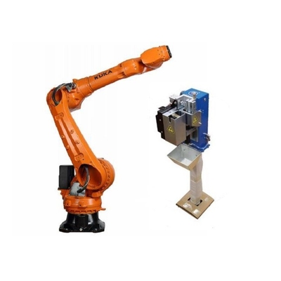 Kuka Robot KR 70 R2100 Com Estação de Limpeza de Arma CNGBS Para Automatização de Soldadura Com Braço Robótico de 6 Eixos