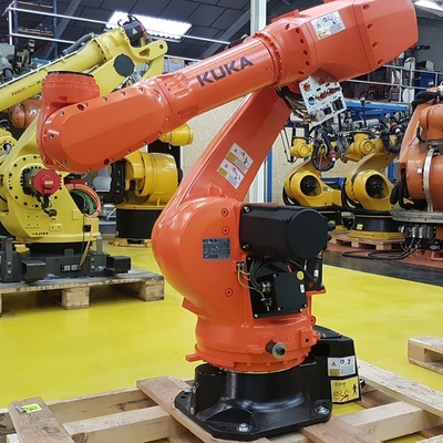 KUKA Robot KR 70 R2100 Of 6 Aixs Manipulator With CNGBS Robot Gripper For Pick and Place Machine (Robota KUKA KR 70 R2100 de 6 Aixs Manipulador com um robô agarrador para máquina de pegar e colocar)