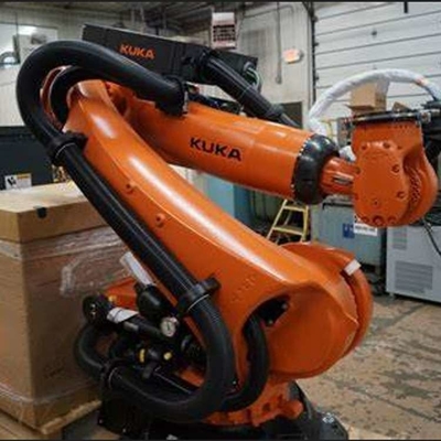 6 eixos braço robótico de soldagem Kuka KR 210 R2700-2 com posicionador de soldagem CNGBS para robô de soldagem