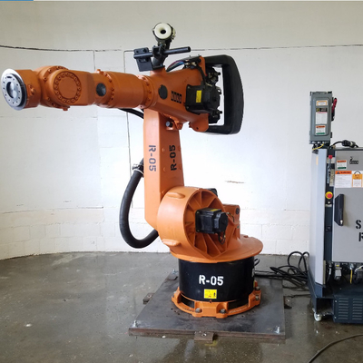 Kuka 6 eixos de manuseio braço robótico KR 240 R3330 com CNGBS Robot Guide Rail para manuseio robô