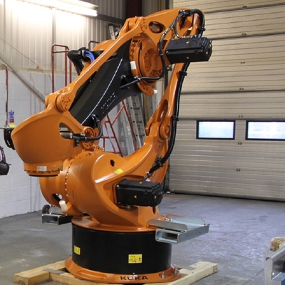 KUKA Robot KR 120 R3200 PA com carga útil de 120 kg e alcance de paletização de 3195 mm