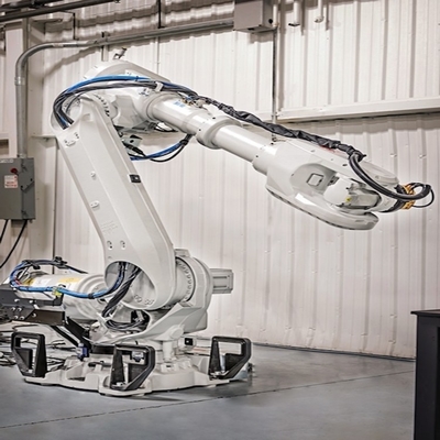 Alta carga útil IRB6700-200/2.6 de manipulador como robô industrial de 6 eixos para manuseio de materiais