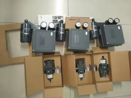 Válvula de controlo pneumática com Fish-Er 3582I e regulador Masoneilan e válvula de solenoide Burkert para válvula de esferas em estoque
