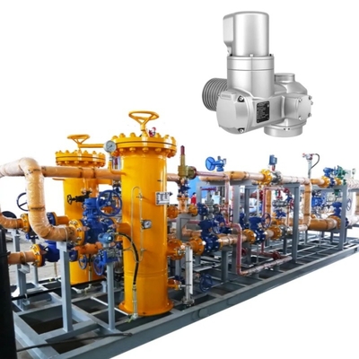 O skid de controlo de pressão/fluxo está equipado com um actuador eléctrico SAR 07.2/SAR 16.2 Auma e uma unidade de controlo AC/AM