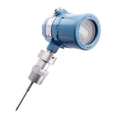 Sistema montado em patins com transmissor de nível de radar de onda guiada Fisher-Rosemount 3301