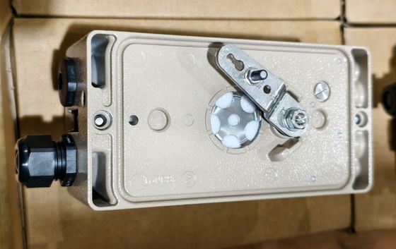 Samson Pneumatic Smart Positioner 3730-31001 com a válvula de válvula de borboleta e de solenoide de Asco