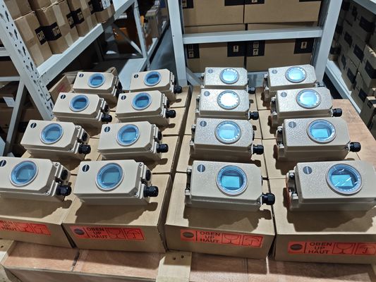 Válvula de bola de controle pneumático chinês com Samson 3730 3731 Valve Positioner e 3963 Solenoid Valve com stock