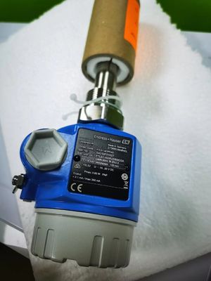 Novos skids de processo químico e medidor de vazão eletromagnético Endress+Hauser Proline Promag P 300 E+H 5P3B25 5P3B40