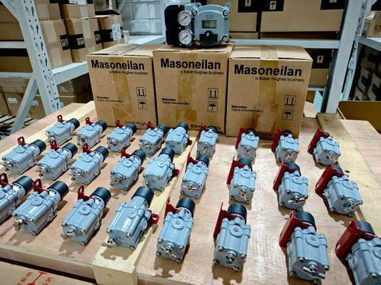 Válvula de controle chinesa com o positioner esperto pneumático da válvula YT-1000 e o regulador 78-40 masoneilan
