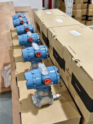 Transmissor de pressão coplanar Rosemount 3051 com antena interna, protocolo FOUNDATION Fieldbus estável