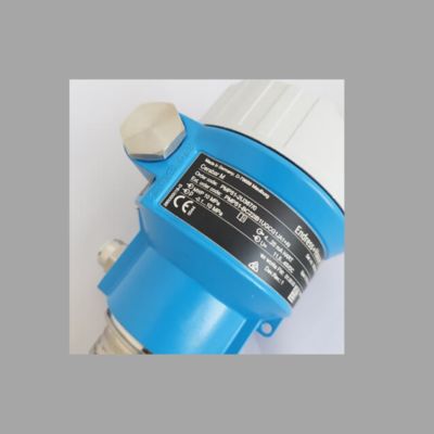 Estação de redução de pressão e temperatura equipada com um medidor de vazão vortex Endress+Hauser Proline Prowirl D200 e um transmissor de pressão Cerabar PMC51B