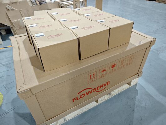 Válvula de Controle Pneumática e Posicionadores Digitais Industriais Flowserve Logix 520MD Controladores de Válvulas de Controle Industrial e Regulador Fish-er 67