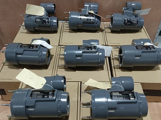 Emerson Fisher FIELDVUE DLC3010 DLC3020F Controlador de nível digital