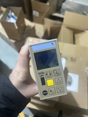 Unidade de controlo de processo Samson Samson Controller 6493 Controlador compacto para montagem de painéis