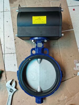 a válvula de borboleta trapezoide FIGURA 990 E 920 RESILIENTES ASSENTADA com a caixa de interruptor limitado do topworx