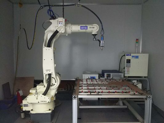 robô para a soldadura de arco, robô da linha central da estação de trabalho FD-V25 6 da soldadura do robô de soldadura automática do transporte de materiais para OTC