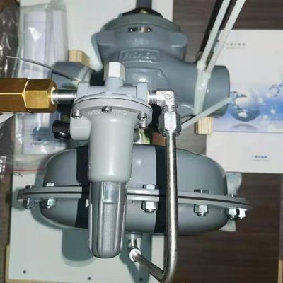 Os reguladores da pressão do gás de Fisher 1098-EGR 1098H-EGR controlam o regulador de pressão e a válvula de diminuição digitais da pressão