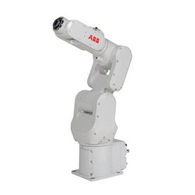 Braço pequeno do robô da linha central do braço 6 do robô industrial de ABB IRB 1200 com design compacto para a máquina que tende o braço do robô