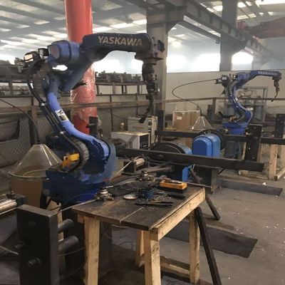 Linha central de solda Motoman AR2010 do braço mecânico 6 com o braço robótico industrial