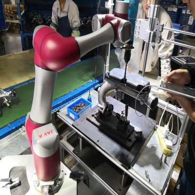 Robô colaborador da linha central JAKA Zu 5 Cobot China do braço 6 do robô do manipulador