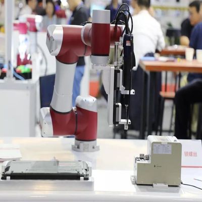 6 robô robótico do braço JAKA Zu 12 Cobot da linha central para o robô de solda automática