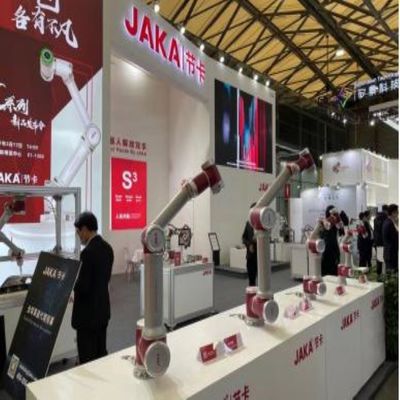 6 robô robótico do braço JAKA Zu 12 Cobot da linha central para o robô de solda automática