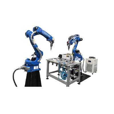 Máquina de soldadura do robô industrial de Motoman AR1440 com outros soldadores do ARCO como o robô de solda automática