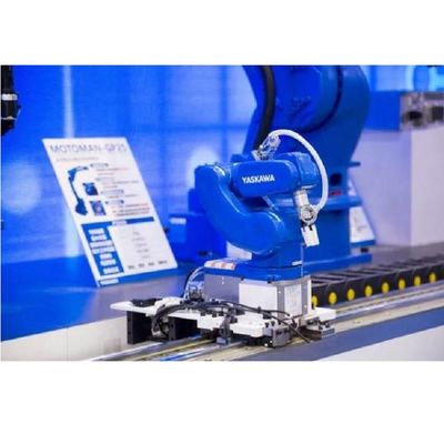 Preço do robô GP7 industrial com a carga útil 7KG e o controlador For Material Handling do CNC YRC1000