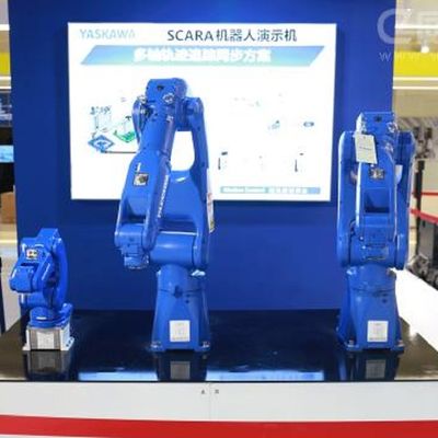 Robô industrial de alta velocidade GP8 de conjunto de motor com o braço robótico da carga útil 8KG como a máquina da picareta e do lugar