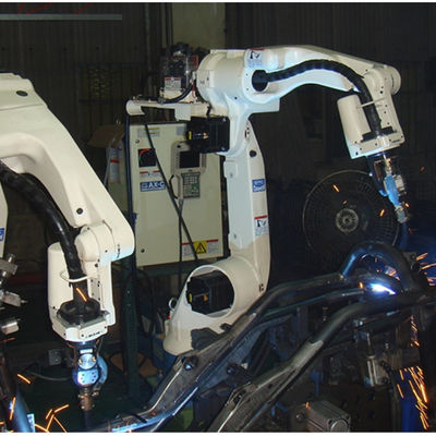 Robô de solda automática OTC de 6 linhas centrais FD-B6 com a máquina de soldadura de DM350 Mig