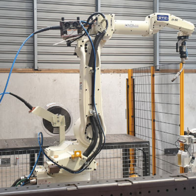Soldadura de Mig FD-B6 com o outro braço robótico industrial da linha central dos soldadores DM500 6 do ARCO