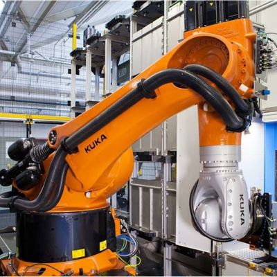 KR 600 R2830 do robô de soldadura do laser para a soldadura de laser como o outro equipamento de solda