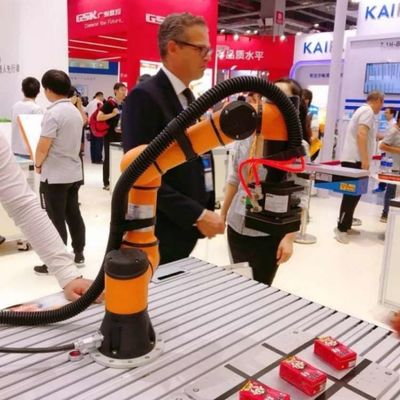 Braço colaborador do robô da linha central de AUBO i5 6 para o parafuso de travamento como Cobot