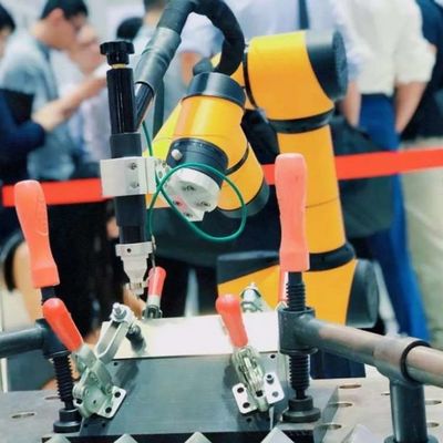 Braço colaborador do robô da linha central de AUBO i5 6 para o parafuso de travamento como Cobot