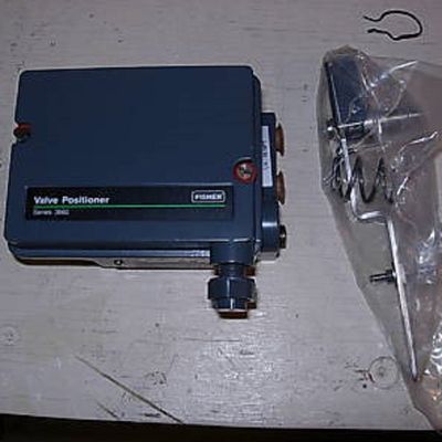 O Positioner 3660 pneumático do controlador de válvula For Single Acting funciona com a válvula de bola como o Positioner da válvula