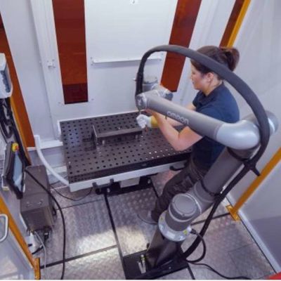 Automatização do braço robótico de soldagem OMRON TM12 6 eixos Braço robótico como robô colaborativo